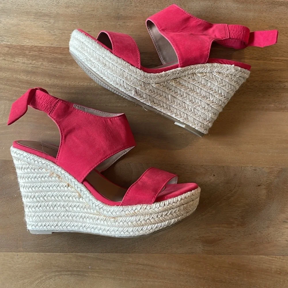 Moda Spana Red Woven Wedge Sandals Size 5.5